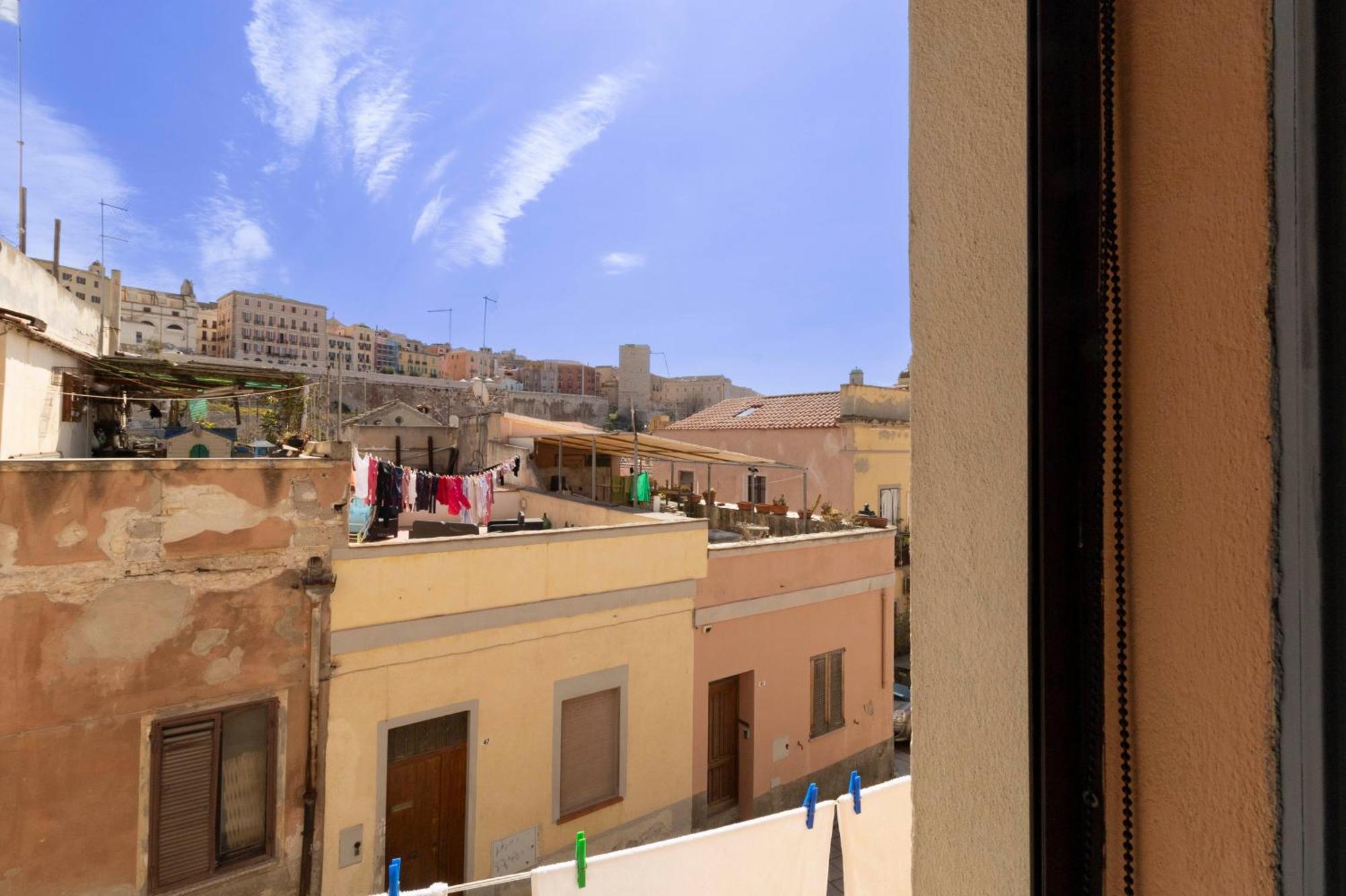 Laribiancos Cagliari Centro Storico Apartment Exterior photo