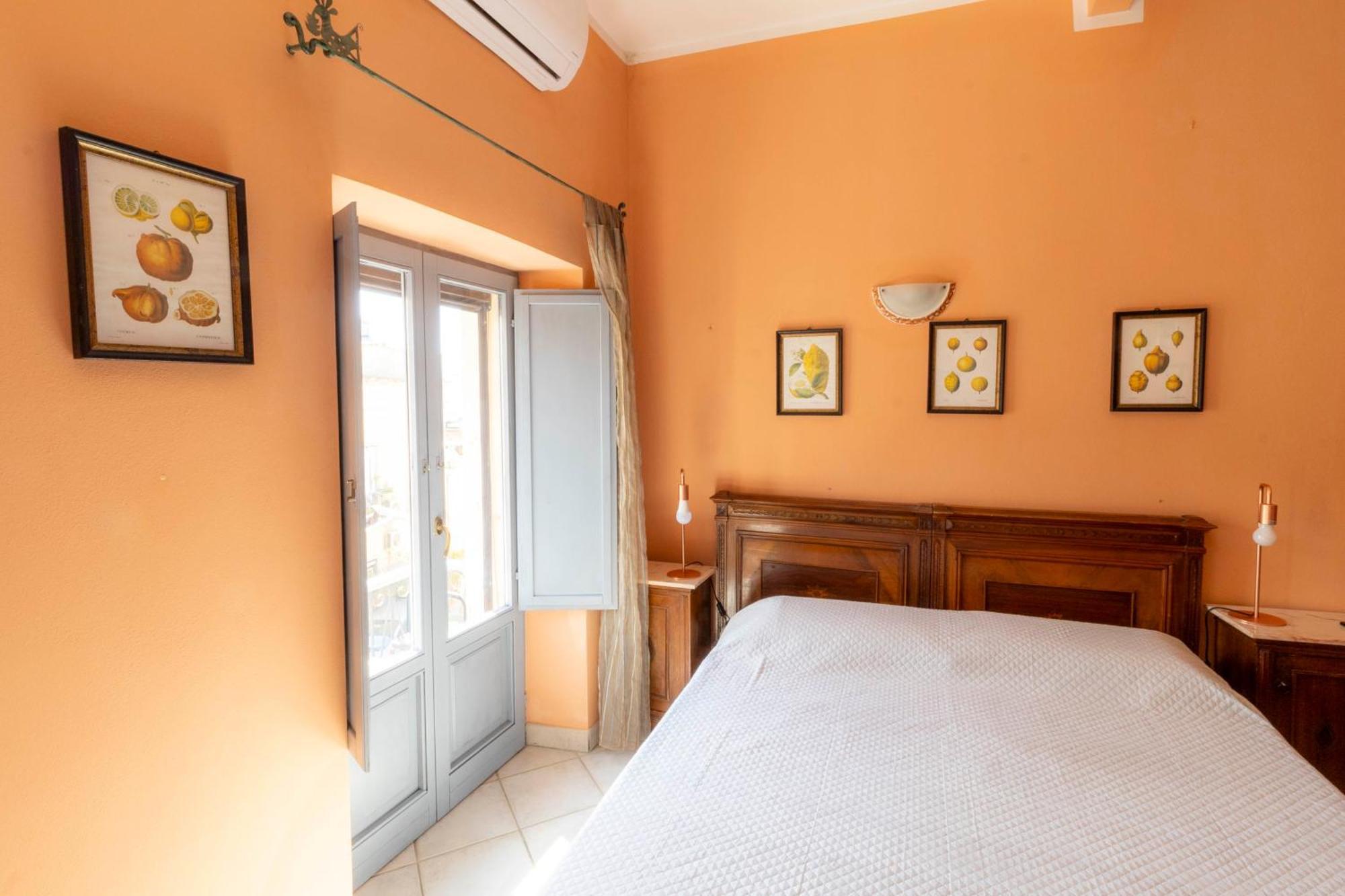 Laribiancos Cagliari Centro Storico Apartment Exterior photo